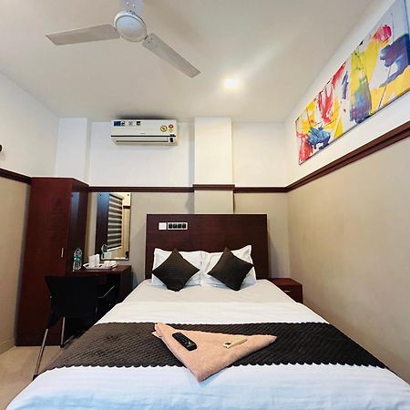 Rio Rooms Medical College Kozhikode Eksteriør bilde