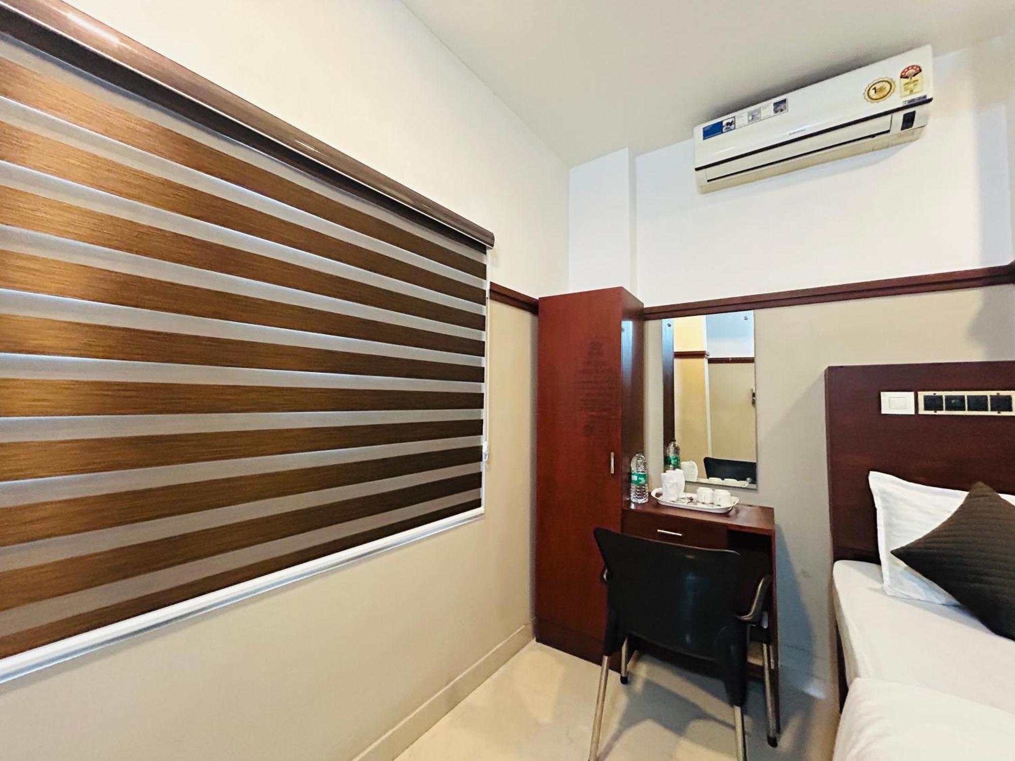 Rio Rooms Medical College Kozhikode Eksteriør bilde